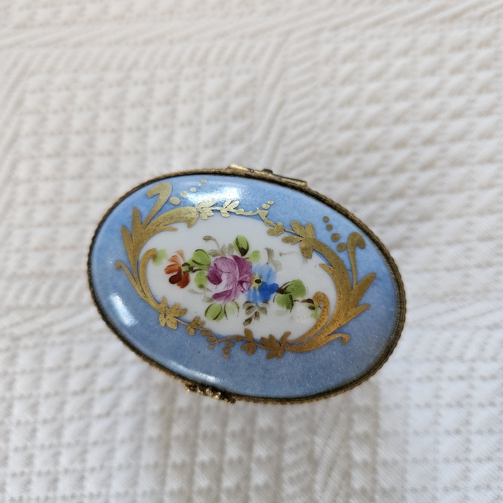 PRICE DROP! Vintage Limoges Box